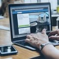 Early adopter or cautious company: How to determine when to begin using AI at your organization